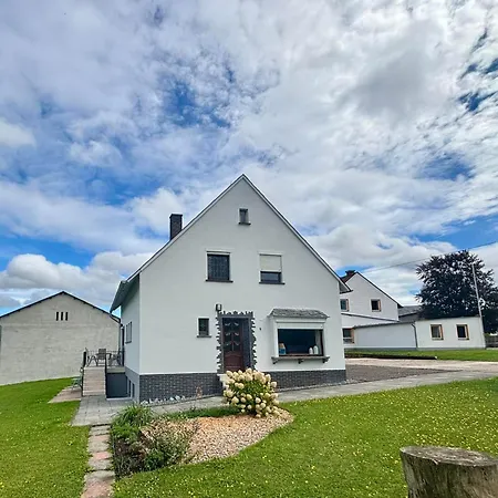 Holiday home Haus Hanni *